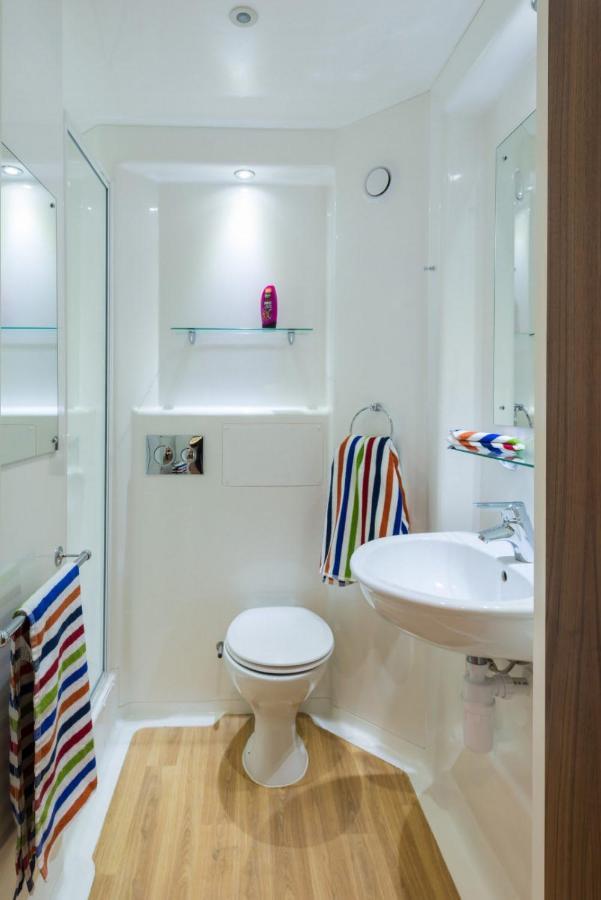 Zeni 5 Bed Apartment In Central Έξετερ Εξωτερικό φωτογραφία