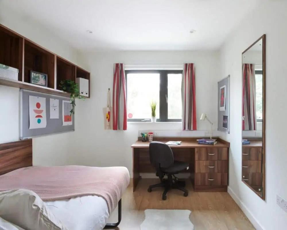 Zeni 5 Bed Apartment In Central Έξετερ Εξωτερικό φωτογραφία